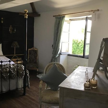 La Cour Blanche Villa Verteuil-sur-Charente Bagian luar foto