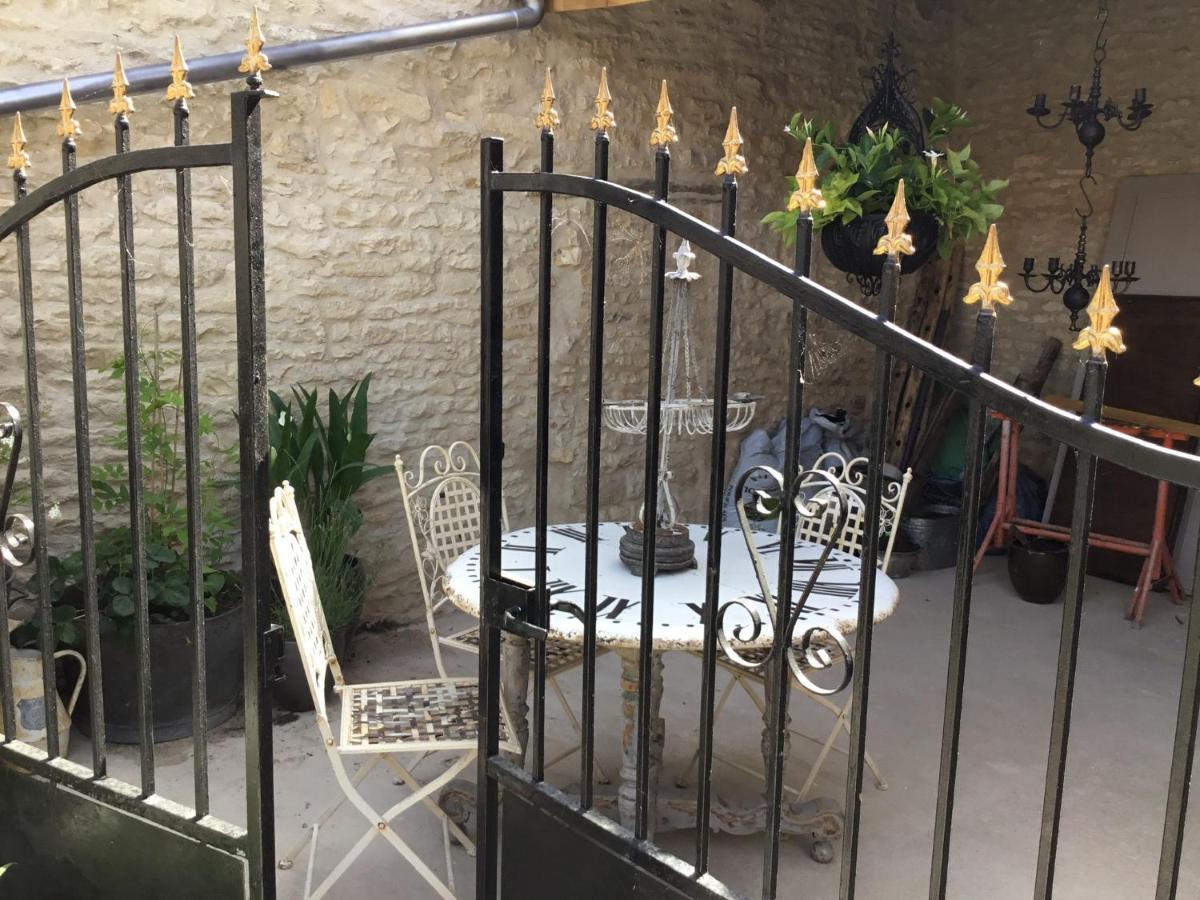 La Cour Blanche Villa Verteuil-sur-Charente Bagian luar foto