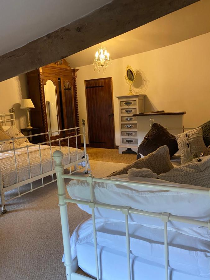 La Cour Blanche Villa Verteuil-sur-Charente Bagian luar foto