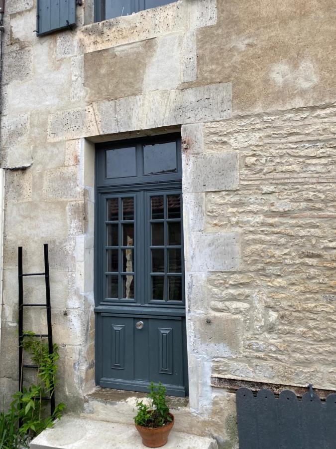 La Cour Blanche Villa Verteuil-sur-Charente Bagian luar foto