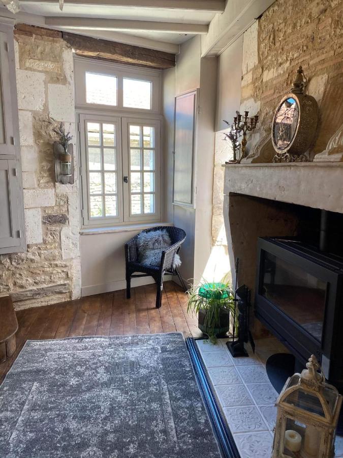 La Cour Blanche Villa Verteuil-sur-Charente Bagian luar foto